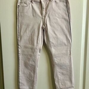 White House Black Market Light blush Slim Jeans with Side gunmetal beading